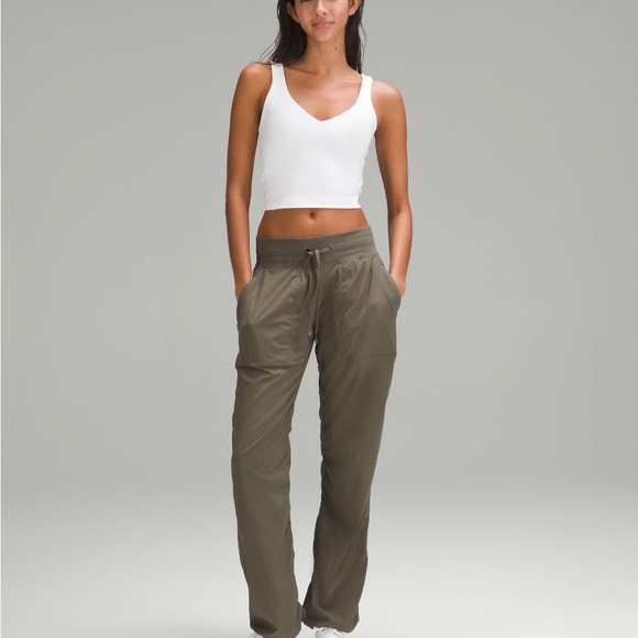 NEW WITH TAGS Lululemon Align Tank Top White Nulu Cropped Pads - Picture 2 of 8